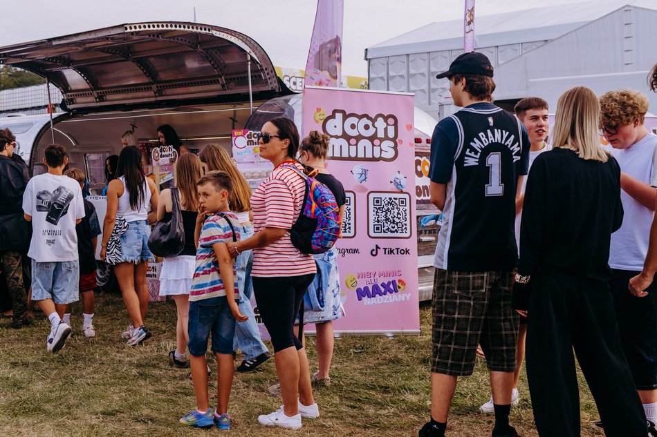 Strefa gastro na Łódź Summer Festival 2025. Sprawdź, co zjesz w food truckach!
