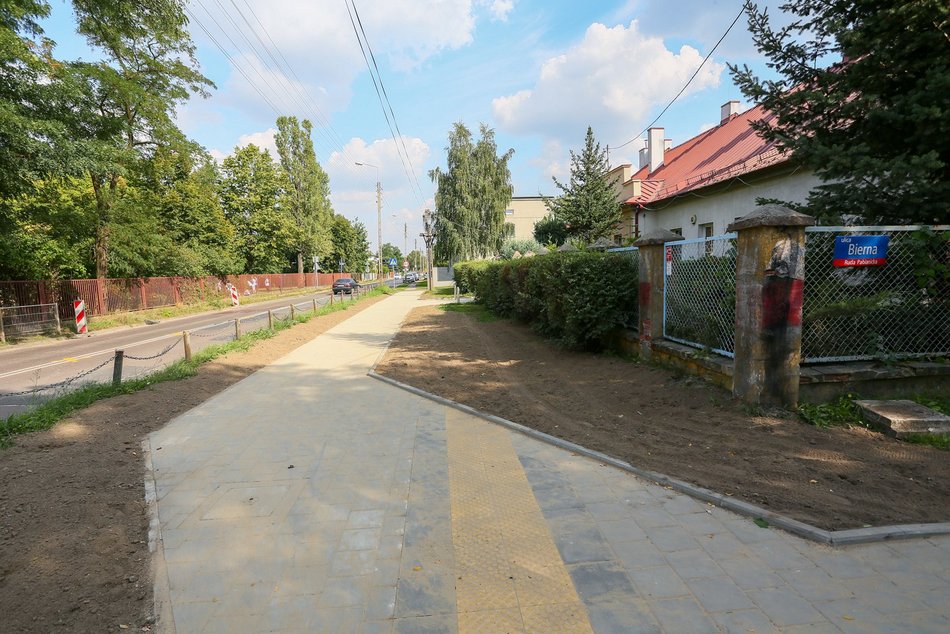 Chodnik przy ul. Demokratycznej