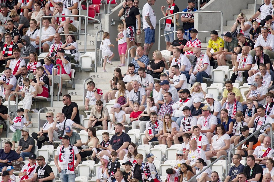 Kibice na meczu ŁKS Łódź ze Stalą Mielec