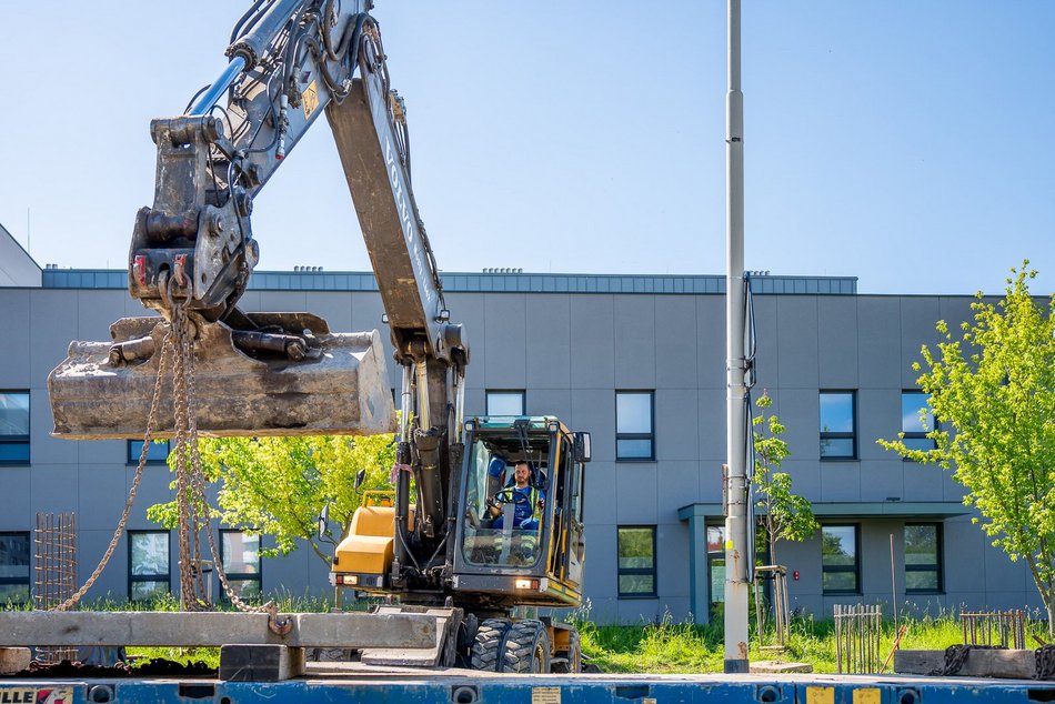 Budowa kładek nad Wyszyńskiego w Łodzi. Najnowsze postępy i zmiany w ruchu