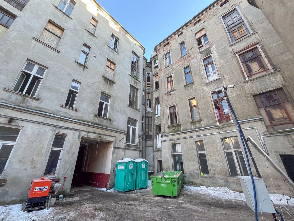 Narożna kamienica przy Gdańskiej pięknieje. Ruina stanie się perełką