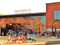Łódź. Plaża i beach bar wracają do Manufaktury w Łodzi! Kiedy wielkie otwarcia?
