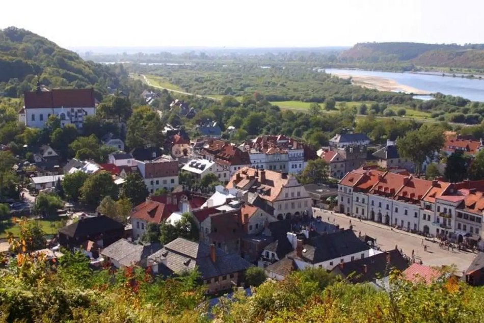 Łódź. Wycieczki z PTTK Łódź. Królewski Wilanów, perły Lubelszczyzny, weekendowe Mazury i więcej