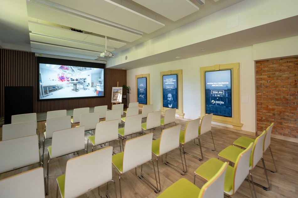 Łódź. Nowa sala konferencyjna w szpitalu Jonschera w Łodzi