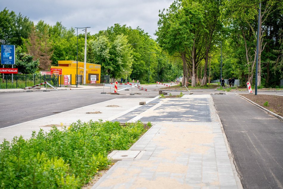 Łódź. Remont Szczecińskiej w Łodzi na finiszu. Wiemy, kiedy dojedziemy nią do trasy S14!