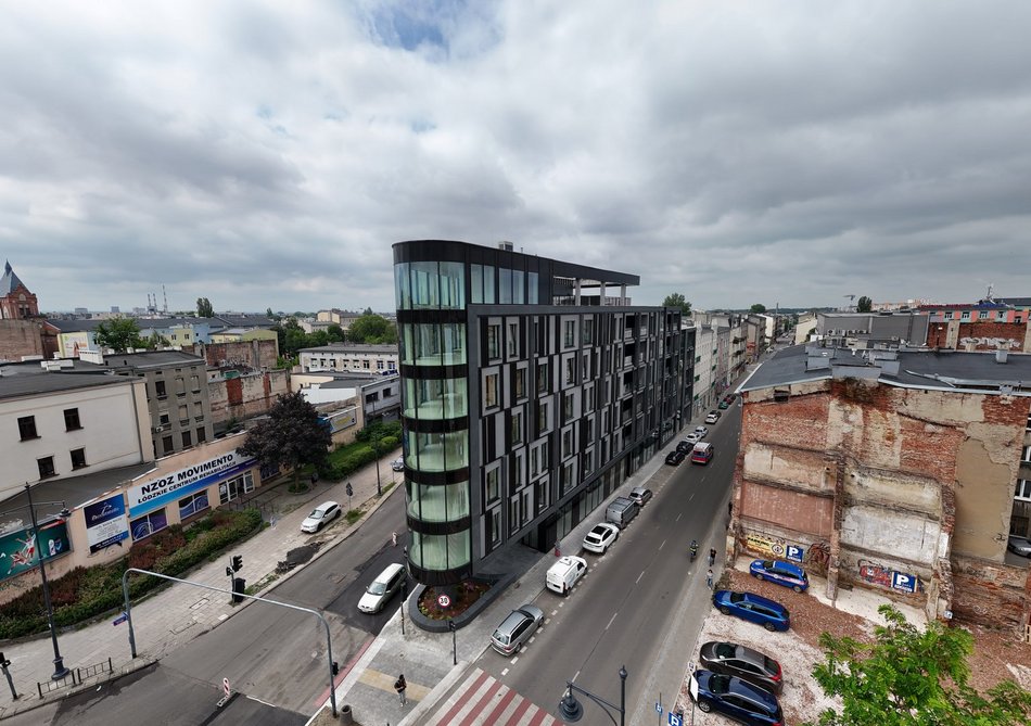 New Iron przy ul. Struga 22