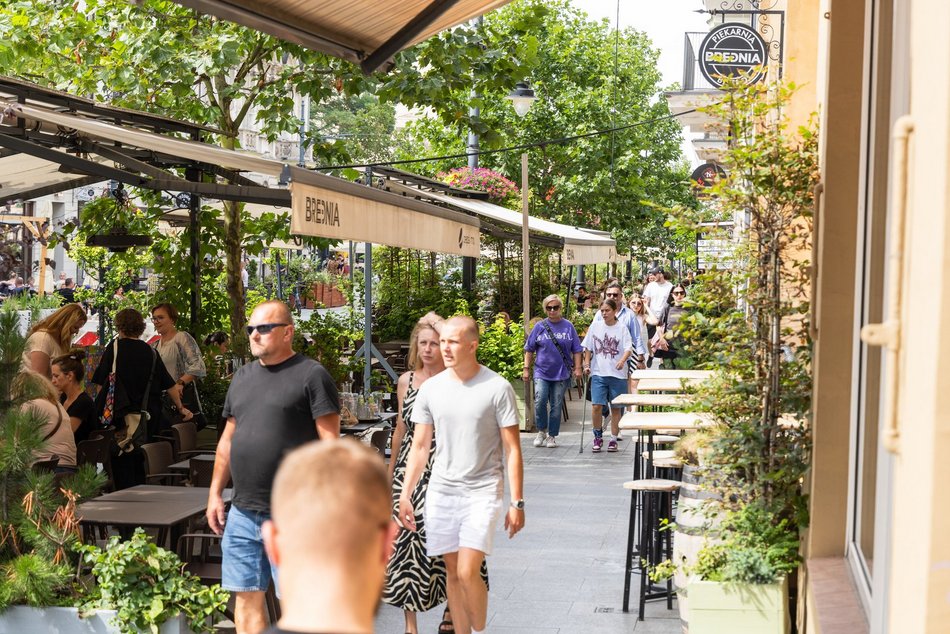 Łódź. Pierwszy sierpniowy weekend na Piotrkowskiej. Tłumy łodzian i turystów!