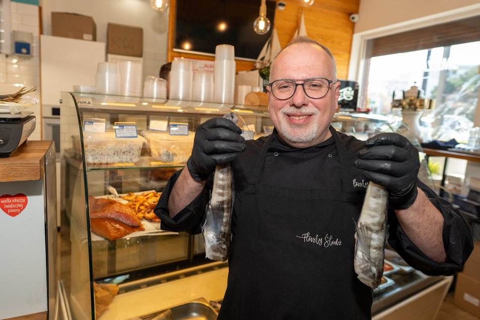 Łódź. Wyjątkowa smażalnia ryb w Łodzi. W Tłustym Śledziu zjesz lepiej niż nad Bałtykiem!