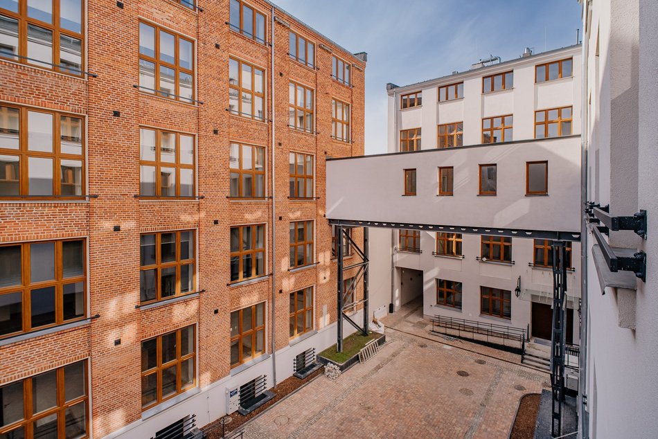 Zabytkowa kamienica przy Pogonowskiego 34 w Łodzi. Nowe miejsce dla organizacji pozarządowych