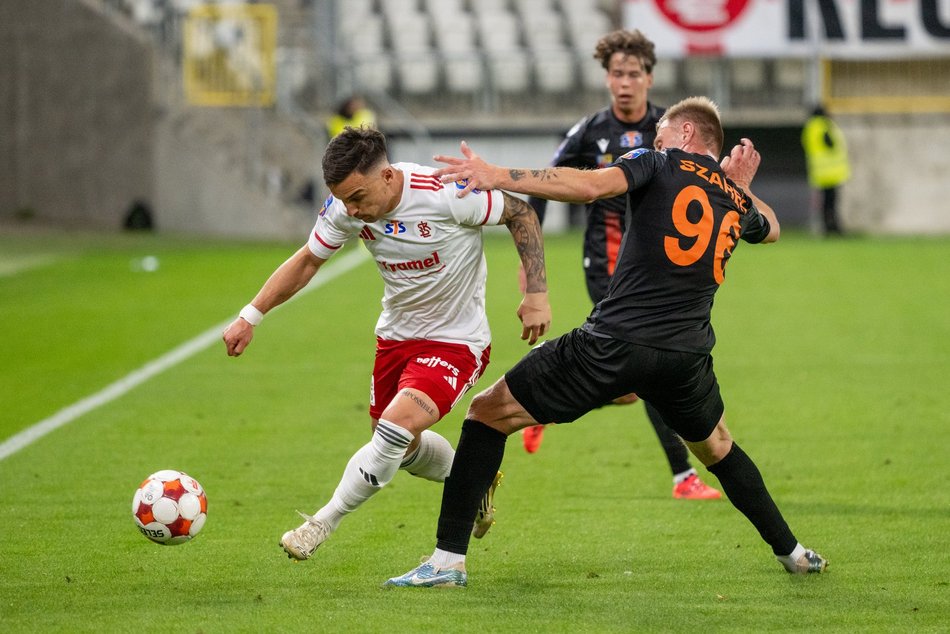 Łódź. Festiwal strzelecki w Pucharze Polski. ŁKS Łódź lepszy od Chrobrego Głogów