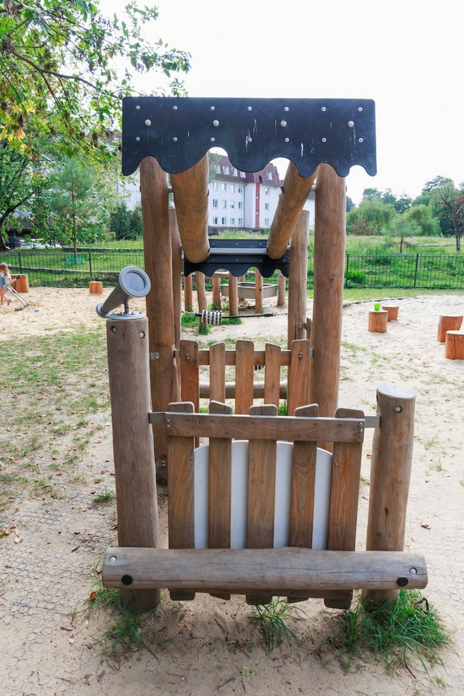 Łódź. Nowy park zabaw na Widzewie w Łodzi. Takiego miejsca chcieli łodzianie