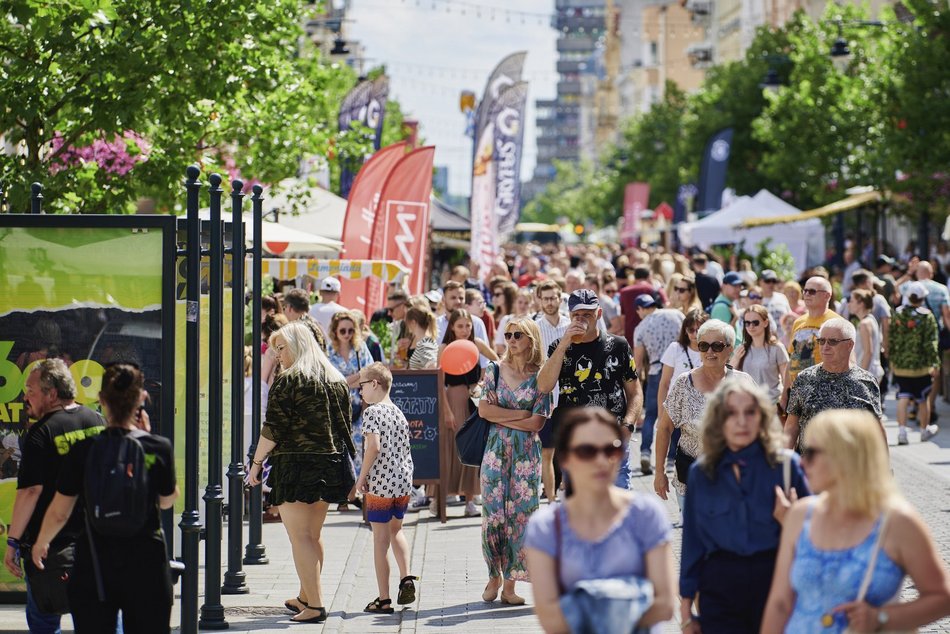 600. Urodziny Łodzi na Piotrkowskiej! Tłumy bawią się do białego rana i utraty tchu!