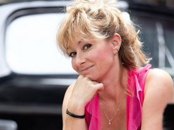 Poetka z Łodzi uhonorowana! Joanna Guzik z odznaką „Zasłużony dla Kultury Polskiej”