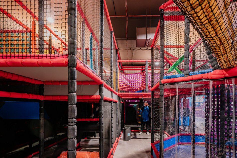 Park trampolin w Nowej Sukcesji w Łodzi