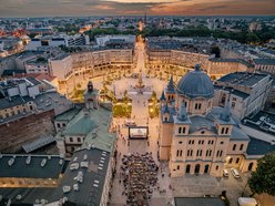 Polówka na placu Wolności