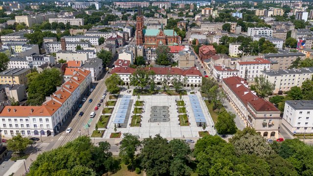 Пікнік без бар’єрів на площі Старий Ринок. Зустріч для людей з обмеженими можливостями