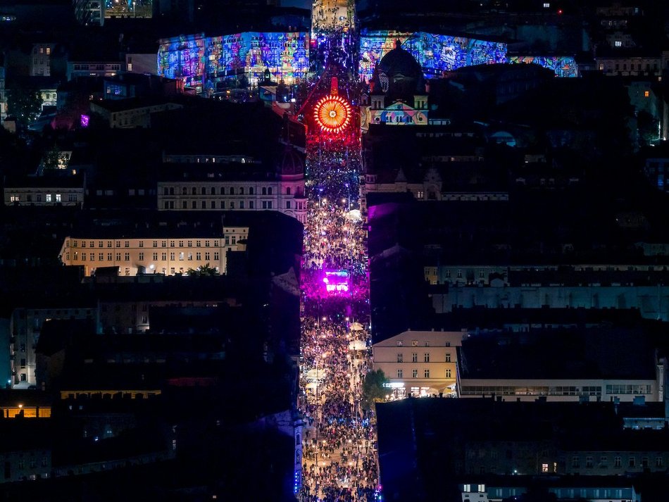 Light Move Festival Łódź 2025 z lotu ptaka! Te widoki zachwycą każdego!