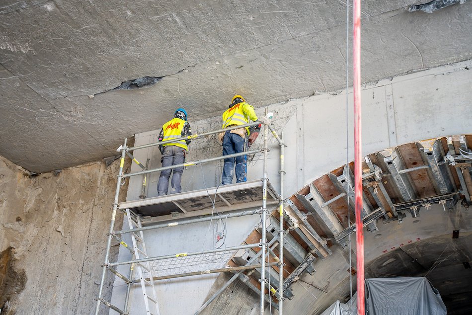 Łódź. Tunel pod Łodzią. Na stacji Łódź Koziny powstają już perony i stropy przystanku