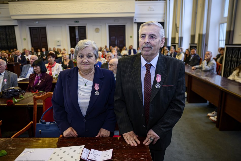 Łódź. Medale za długoletnie pożycie małżeńskie. To się nazywa wielka miłość!