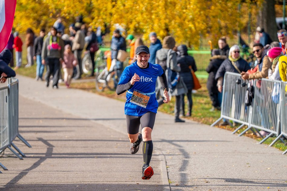 Łódź. Jesienny Festiwal Szakala w Łodzi. Brałeś/aś udział w biegu? Znajdź się na zdjęciach