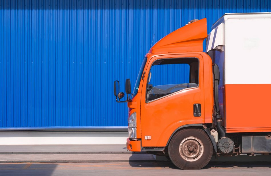 Łódź. Nowe przepisy drogowe 2026. Limity, kaski i ważne zmiany dla kierowców