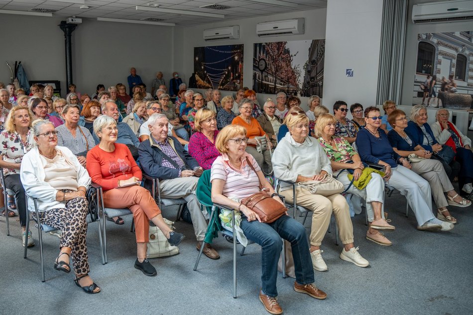 Łódź. Przyjdź na Akademię Świadomego Seniora w Łodzi i sprawdź, jak zadbać o cyfrowe bezpieczeństwo