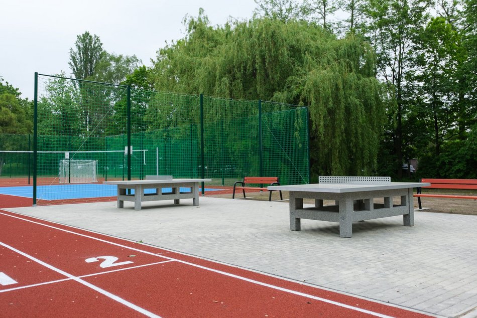 Łódź. Nowe boiska przy Szkole Podstawowej nr 182! Zagrasz tu w piłkę nożną, ręczną, koszykówkę i siatkę
