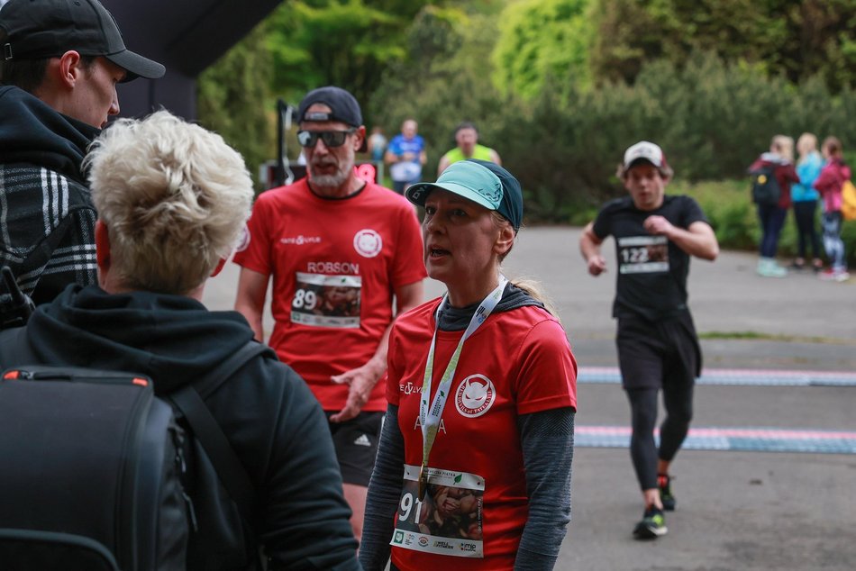 Łódź. Botaniczna Piątka. Setki łodzian pobiegły w Ogrodzie Botanicznym w Łodzi