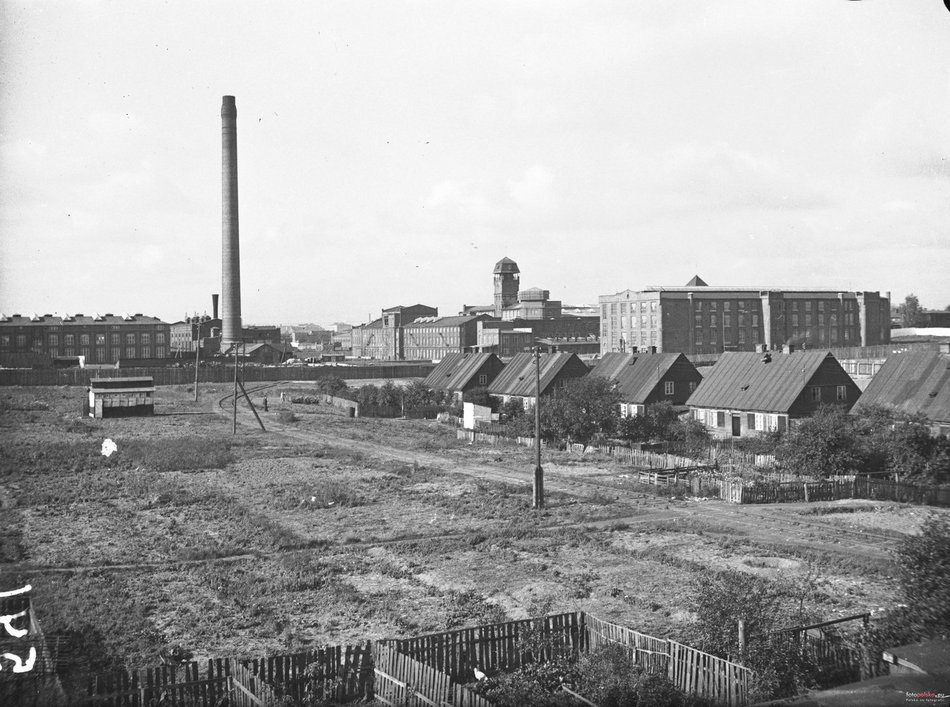 Łódź. Widok na Widzewską Manufakturę i domy robotnicze - rok 1930
