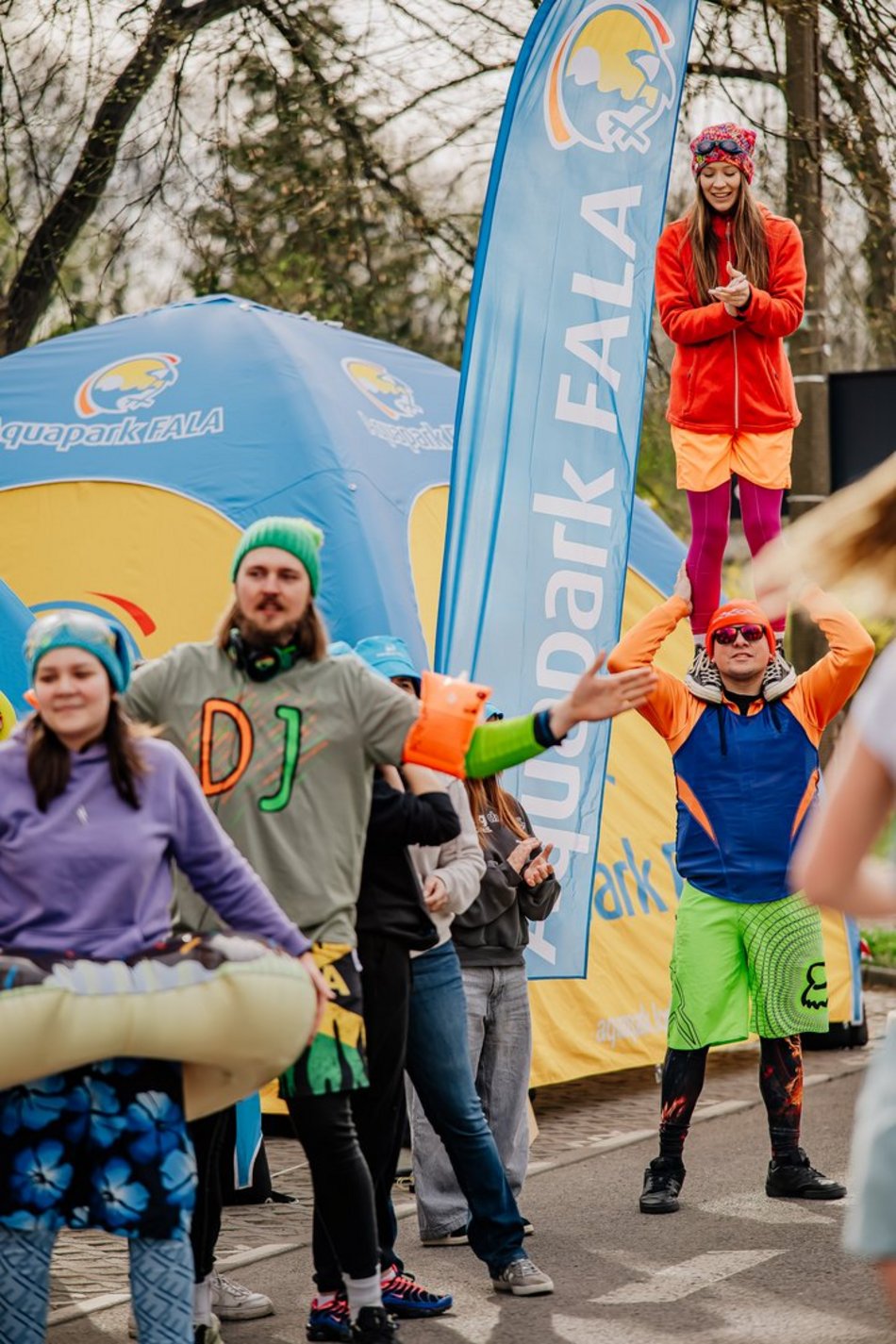 Łódź. Strefa kibica na DOZ Maraton Łódź 2026. Jak Łodzianie dopingowali biegaczy?