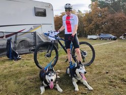 Łódź. Bieganie ma we krwi, a husky w sercu. Poznaj historię Bartłomieja Sobeckiego z Łodzi