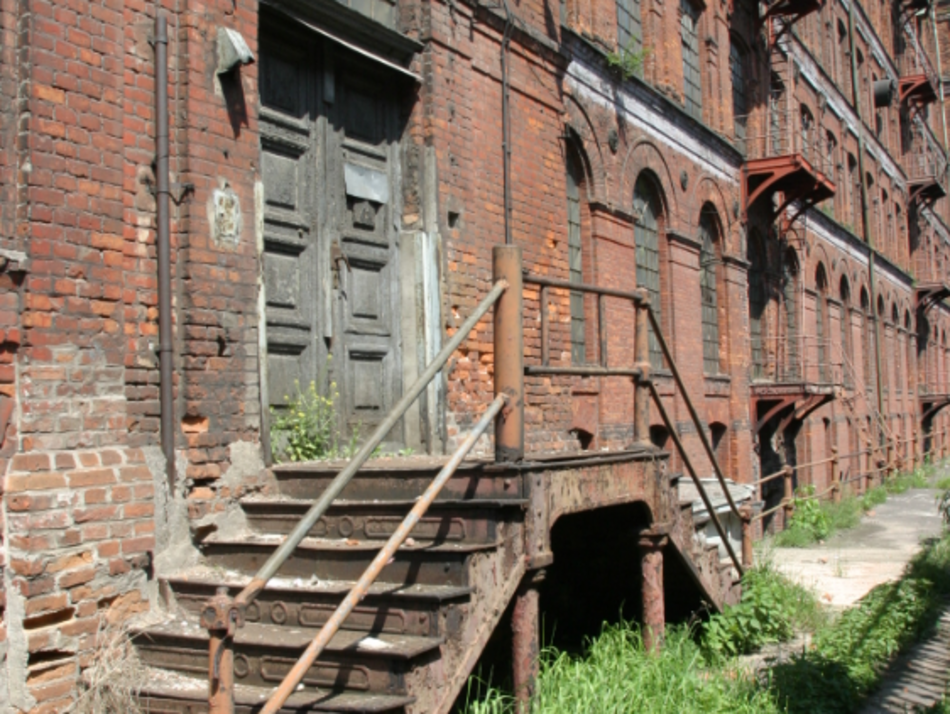 Łódź. Manufaktura na początku XXI wieku. Te zdjęcia zachwycą fanów urbexu i... każdego Łodzianina!