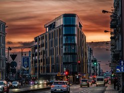 Łódź. New Iron w Łodzi o zachodzie słońca. Widok zapiera dech w piersiach!