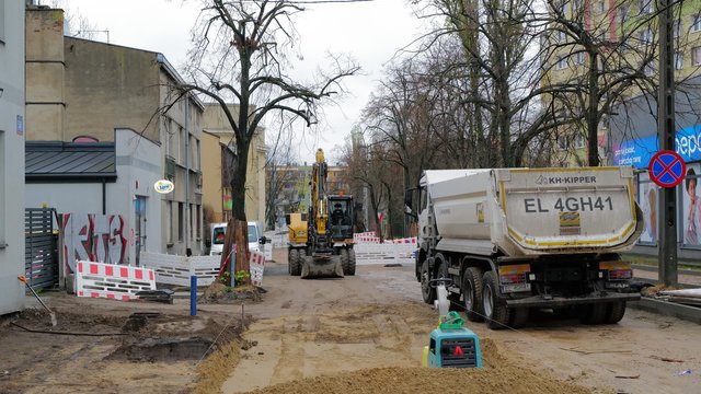 Remont Leczniczej w Łodzi. Wymiana nawierzchni i chodników rozpoczęta [ZDJĘCIA]