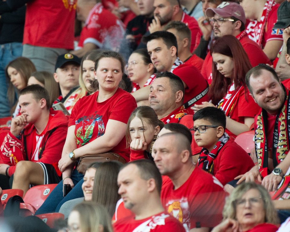 Kibice na meczu Widzewa Łódź z Koroną Kielce