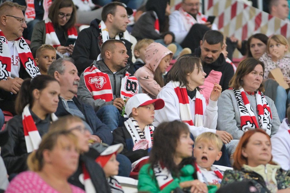 Kibice na meczu ŁKS Łódź z Polonią Warszawa. Byłeś/aś tam? Znajdź się w galerii!