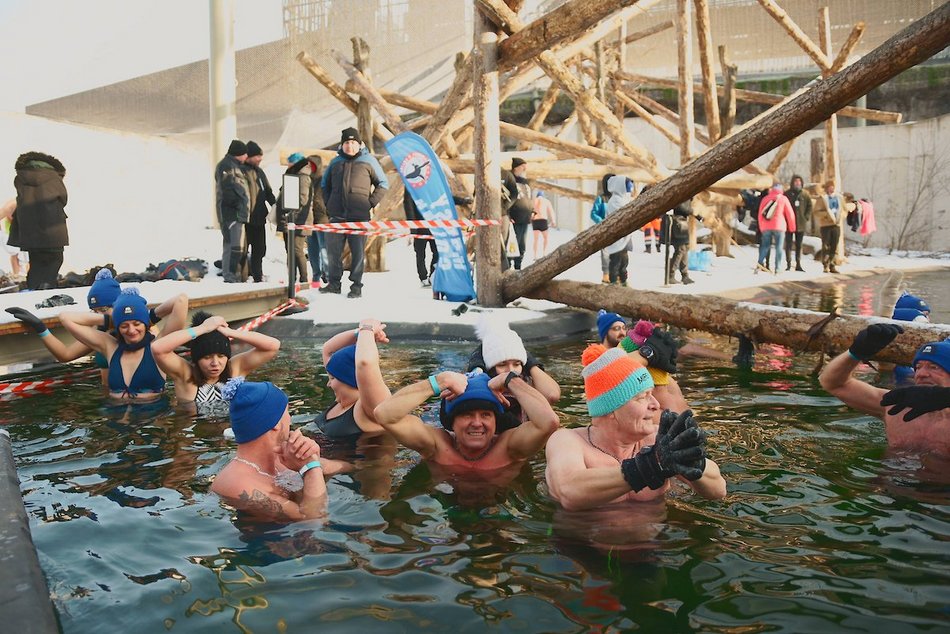 Łódź. Miłośnicy zimnych kąpieli w Orientarium Zoo Łódź