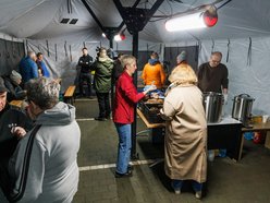 Łódź. Namiot Pełen Ciepła