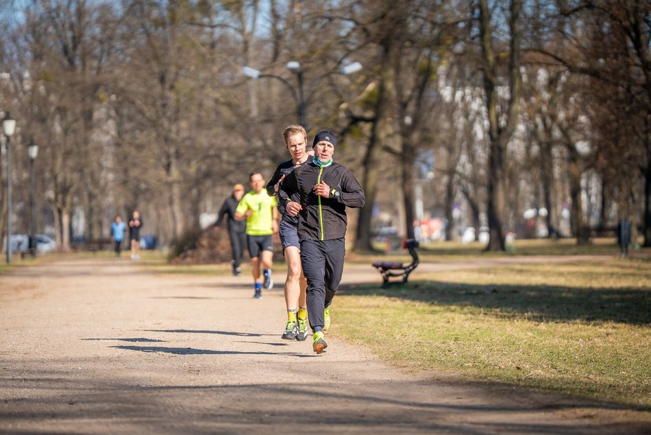 Łódź. Parkrun w Parku Poniatowskiego w Łodzi. Brałeś udział w biegu? Znajdź się na zdjęciach!