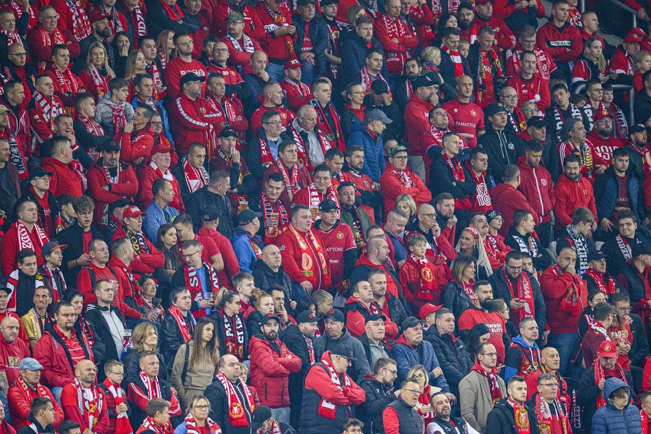 Kibice na meczu Widzewa Łódź z Górnikiem Zabrze