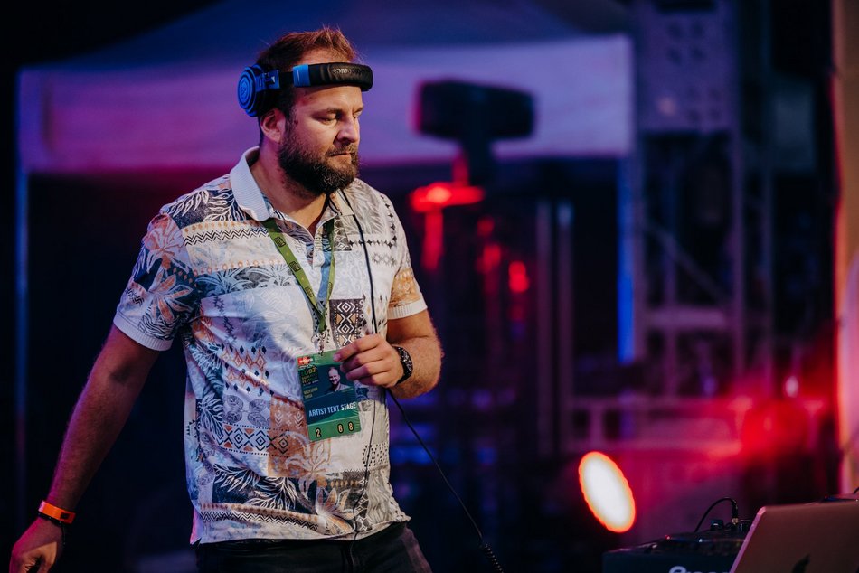 Didżejskie sety przeciwko deszczowi! Tak się gra między koncertami na Łódź Summer Festival 2025!