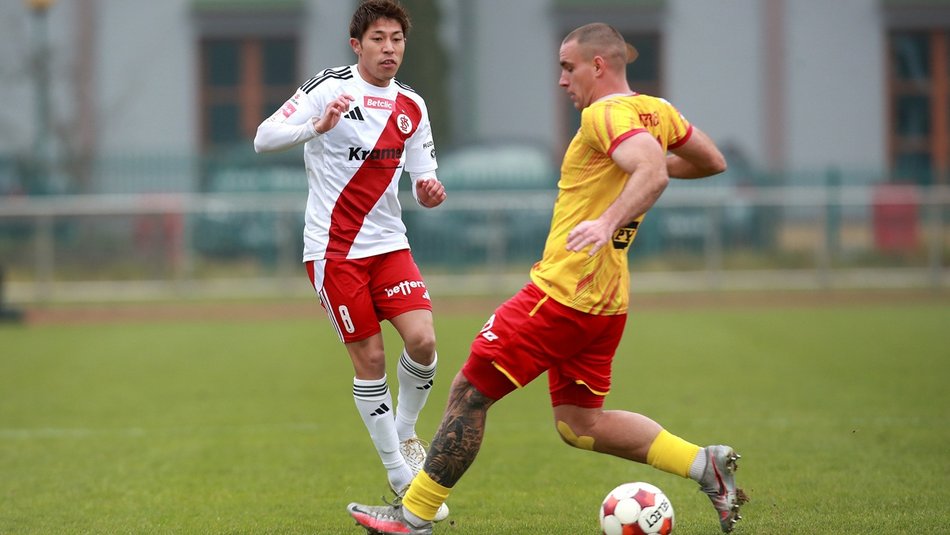 ŁKS Łódź remisuje w Pruszkowie. Gol Loffelsenda i kontuzja Piaseckiego