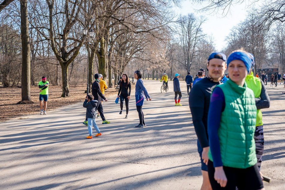 Łódź. Parkrun w Parku Poniatowskiego w Łodzi. Brałeś udział w biegu? Znajdź się na zdjęciach!