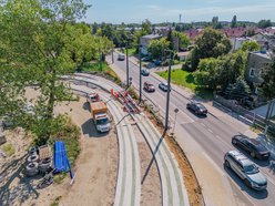 Łódź. Nowa krańcówka MPK Łódź przy Niższej w Łodzi. Widać już fundamenty i tory tramwajowe