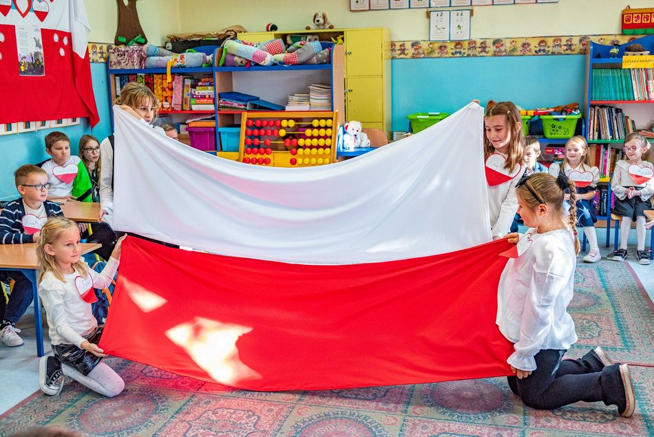 Przypnij rozetkę z okazji Święta Niepodległości! Rozdamy 1500 kokard narodowych!