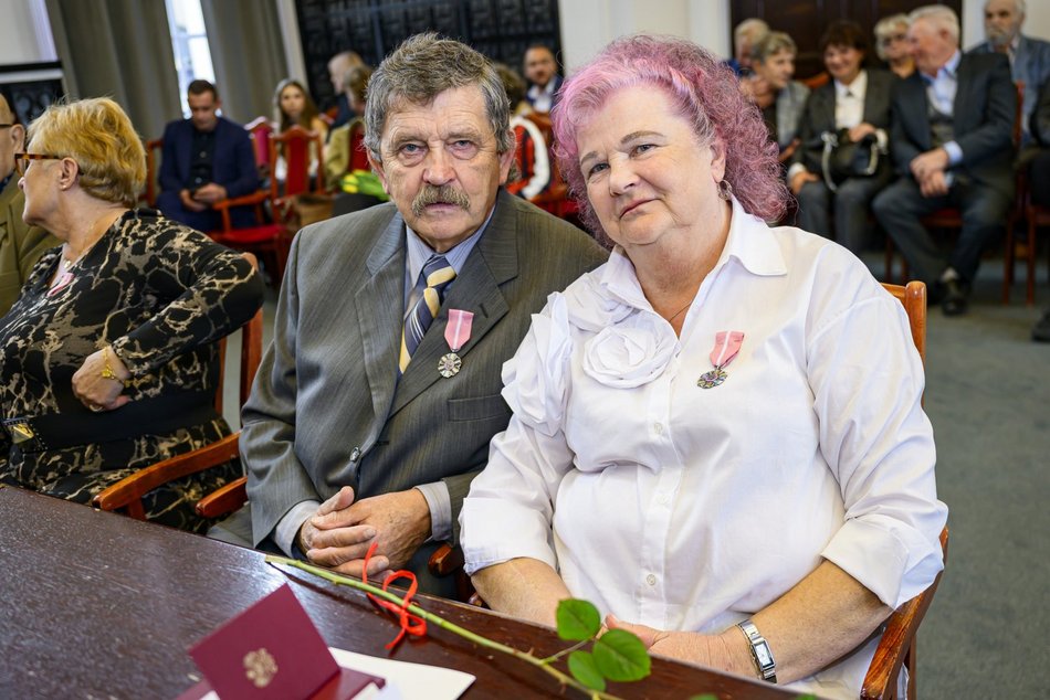 Łódź. Medale za długoletnie pożycie małżeńskie. To się nazywa wielka miłość!