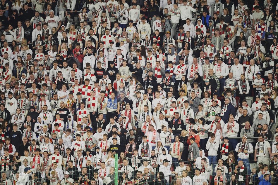 Kibice na meczu ŁKS Łódź - Wisła Kraków. Tłumy na trybunach