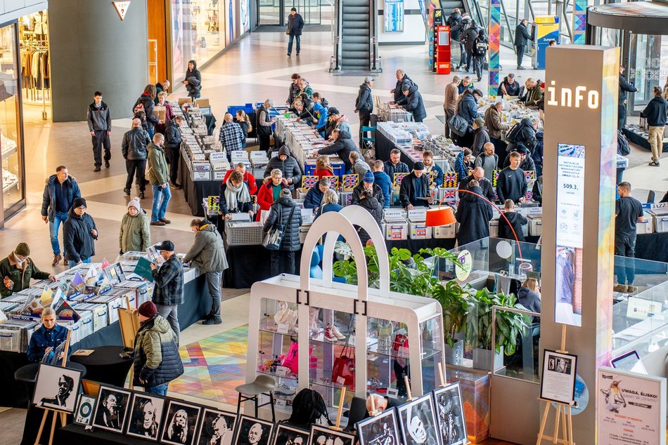 Łódź. Giełda winyli w Manufakturze
