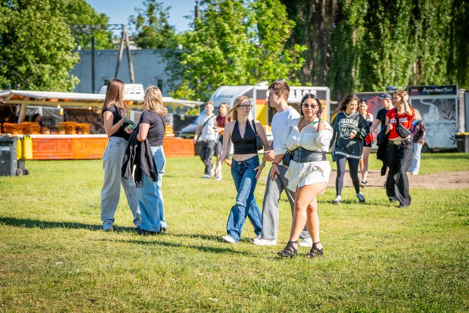 Łódź. Tłumy na Juwenaliach 2026 w Łodzi. Byłeś/aś pierwszego dnia? Znajdź się na zdjęciach!