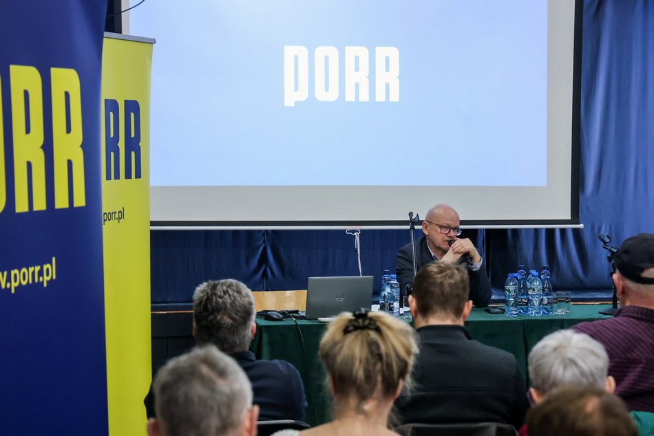 Łódź. Kolej Dużych Prędkości w Łodzi. Pełna sala na spotkaniu z inwestorem i wykonawcą